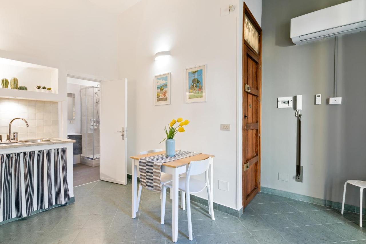 Stylish Flat Maqueda Apartment Palermo Exterior photo