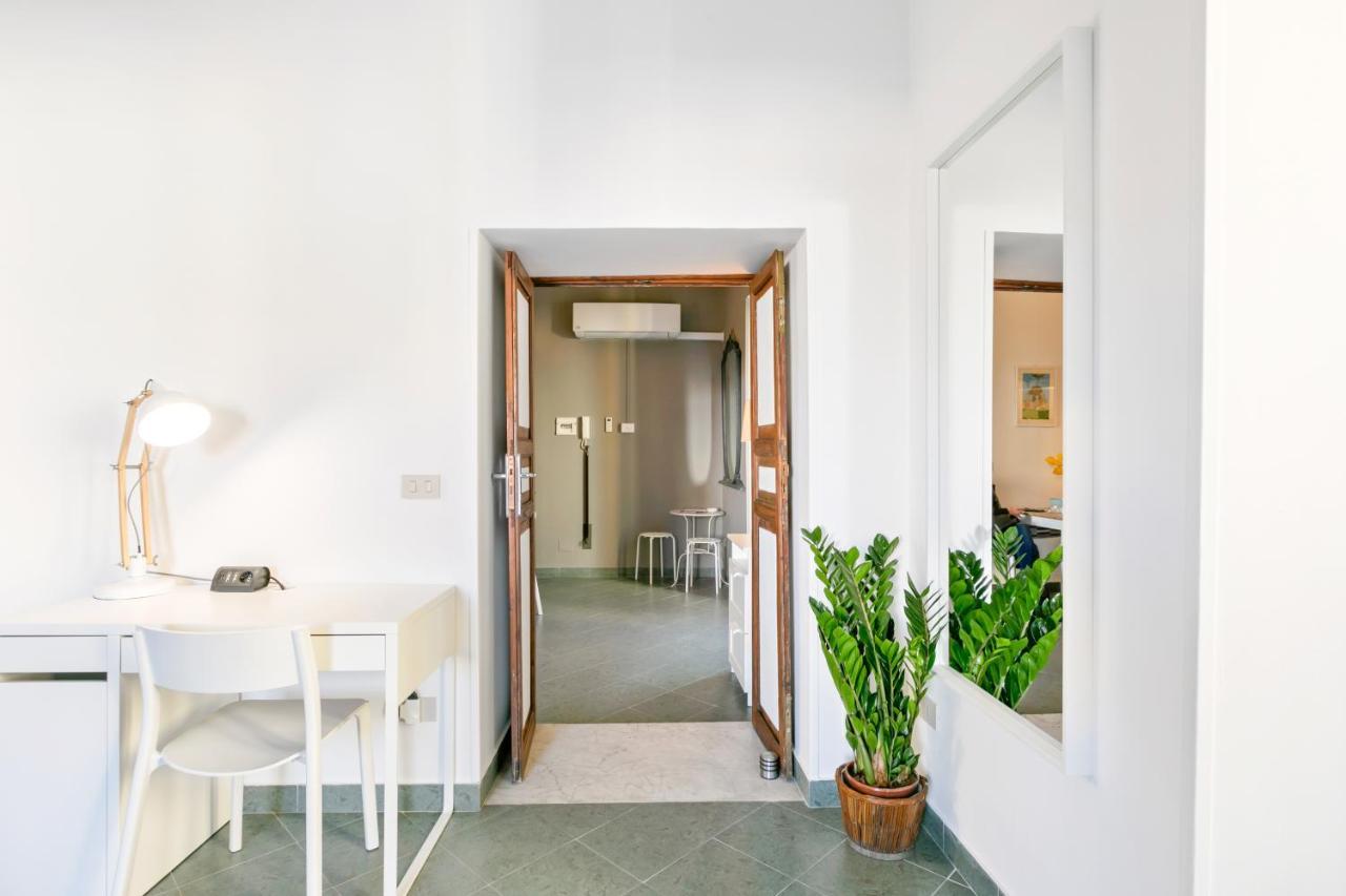Stylish Flat Maqueda Apartment Palermo Exterior photo